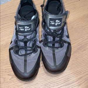 Used nike vapormaxes